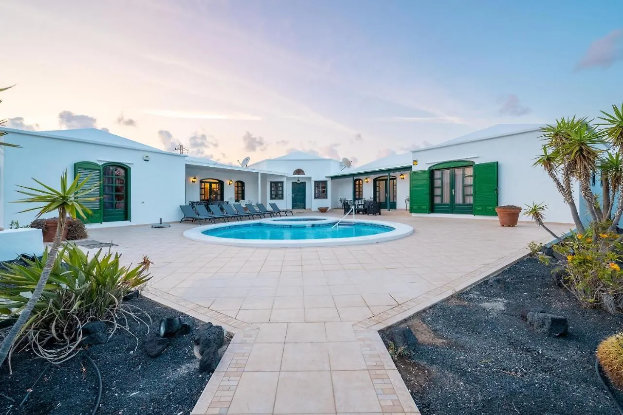 Villa Milan Puerto del Carmen  0*, Puerto del Carmen (Lanzarote) İspanya