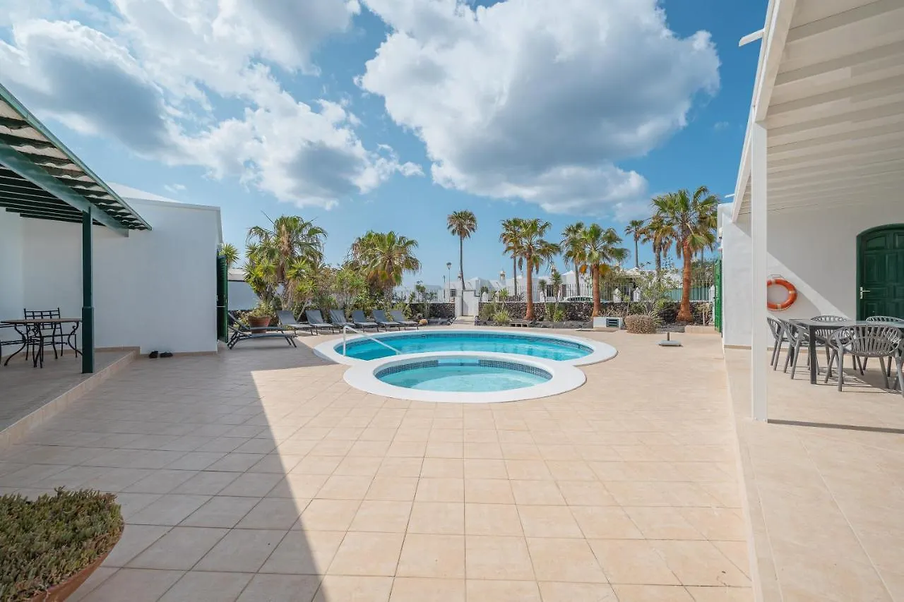 Villa Milan Puerto del Carmen  İspanya