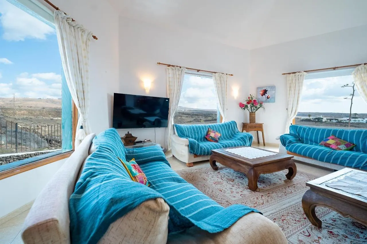 Villa Milan Puerto del Carmen  İspanya