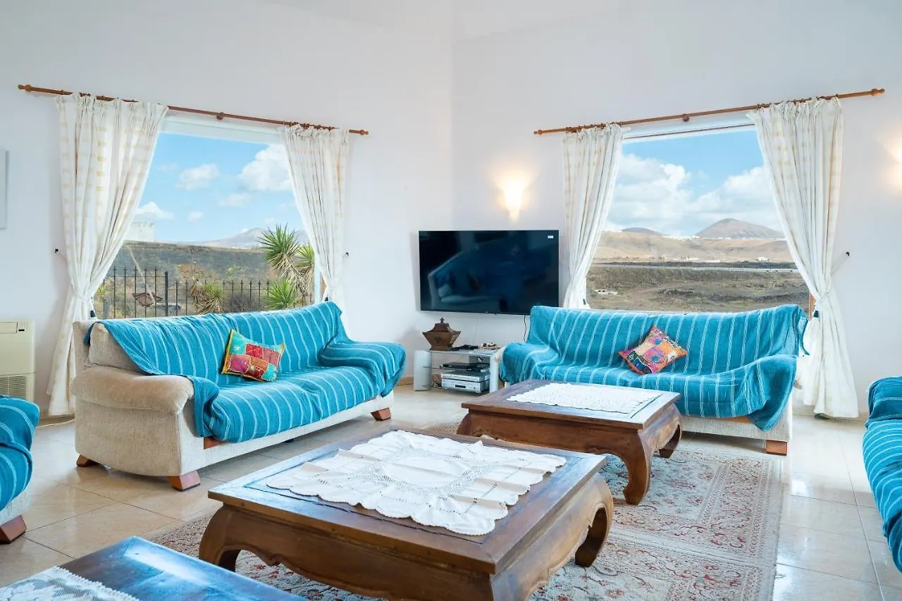 Villa Milan Puerto del Carmen  İspanya